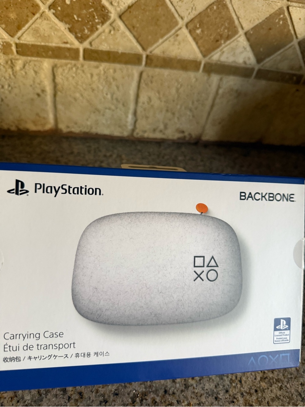 Backbone One PlayStation Edition Controller (Lightning) + Official Carrying Case - Picture 4 of 7